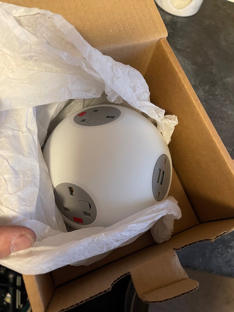 image for Job lot of office supply extension leads 