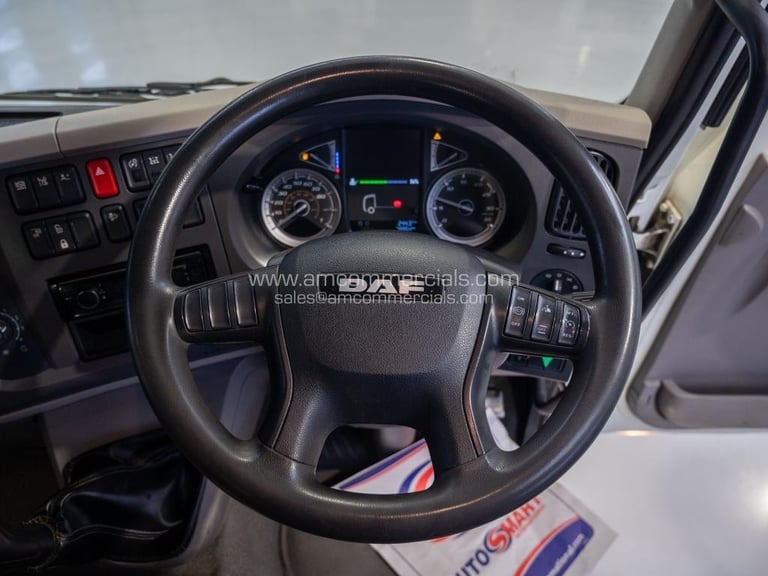 DAF TRUCKS LF260, Econ Twin Chamber Augered Hot Box, 360° Rotating Beacons, A/C