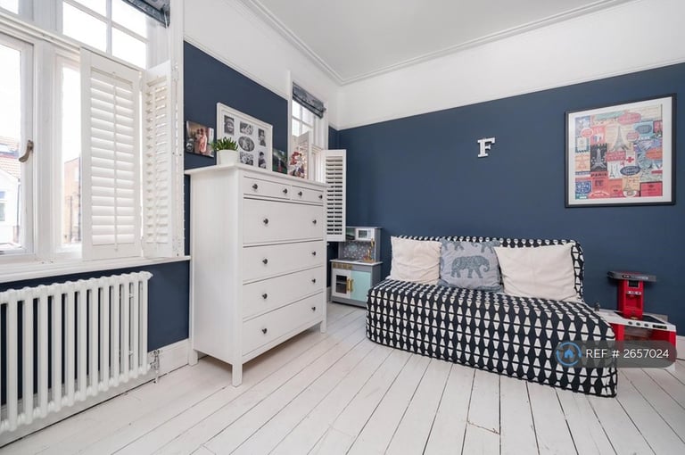 4 bedroom house in Arragon Gardens, London, SW16 (4 bed) (#2657024)