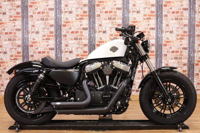 2018 HARLEY DAVIDSON XL 1200 X SPORTSTER 48 FORTY-EIGHT - ONLY 916 MILES! SUPERB