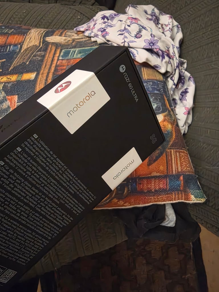 *NEW* Motorola RAZR 60 Ultra 