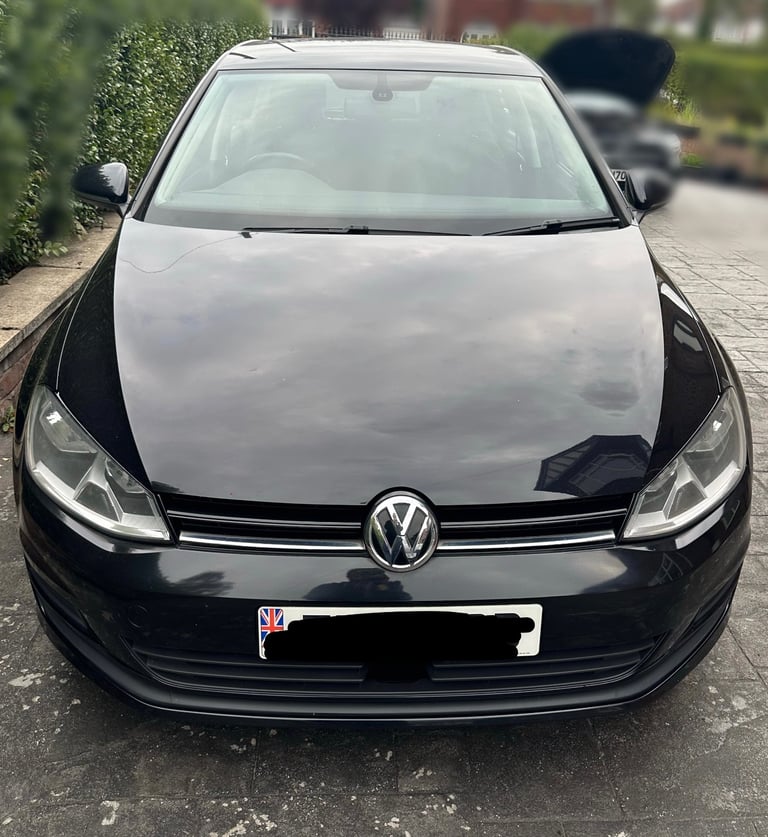 image for Volkswagen, GOLF, Hatchback, 2013, Auto, 1598 (cc), 5 doorbell 