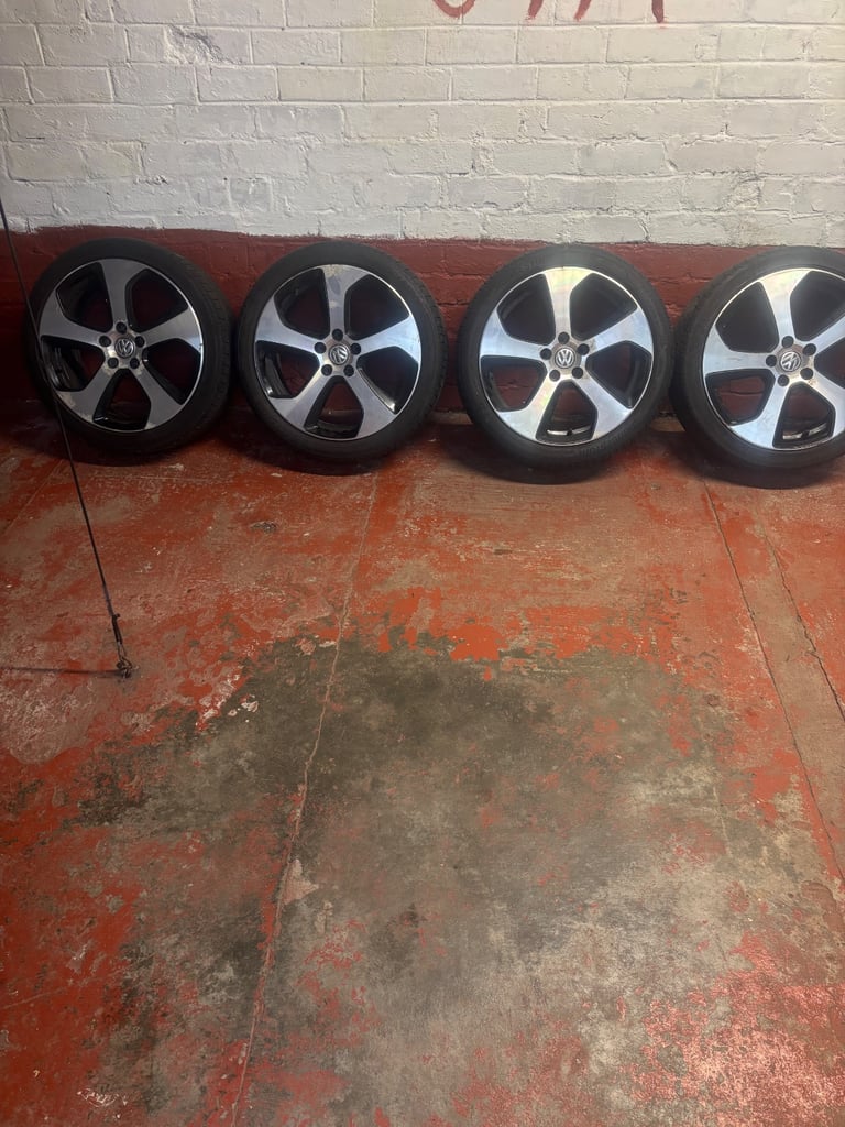 Golf GTI wheels (Caddy)