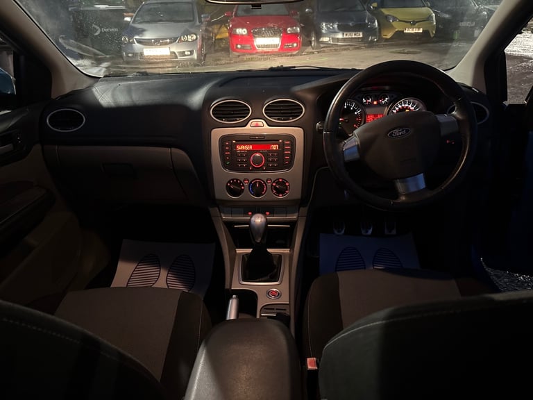 2010 Ford Focus 1.6 Zetec S 5dr - Long Mot -  HATCHBACK Petrol Manual