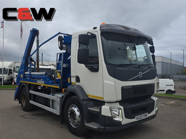 2020 (20) FL 250 18T 4x2 Skip Loader - 156,000Kms