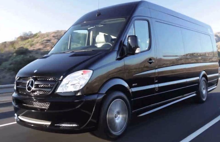 man with van delivery service mover hire 07—473775139