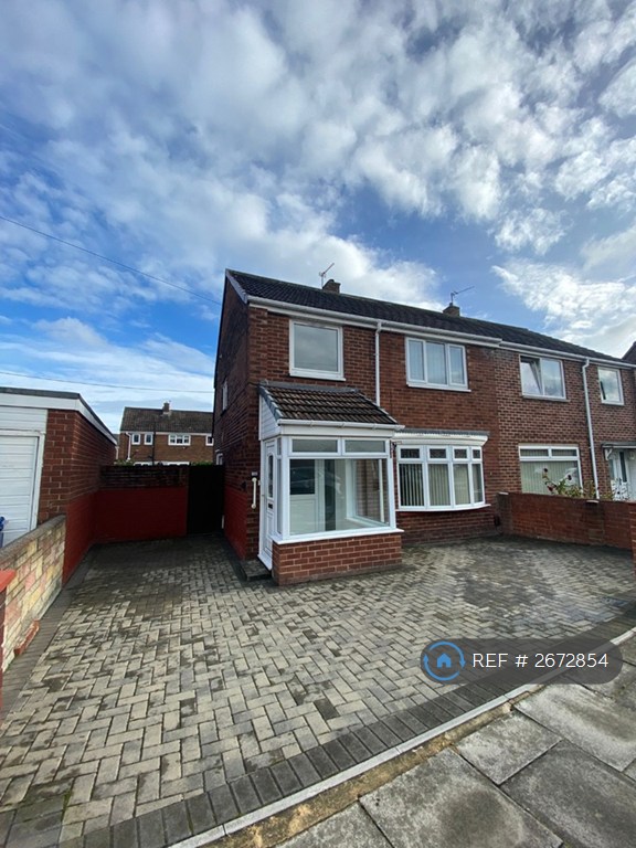 3 bedroom house in Gainsborough Avenue, South Shields, NE34 (3 bed) (#2672854)