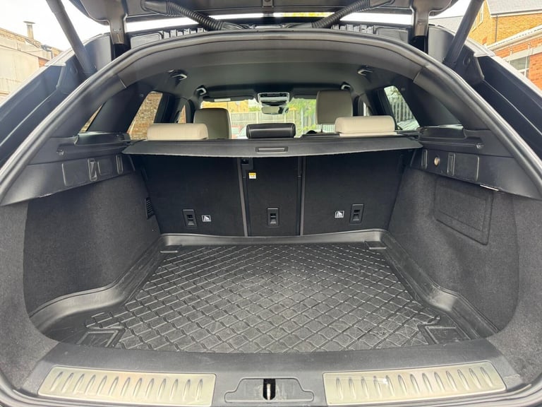 2018 Land Rover Range Rover Velar 2.0 D180 R-Dynamic HSE 5dr Auto ESTATE DIESEL Automatic