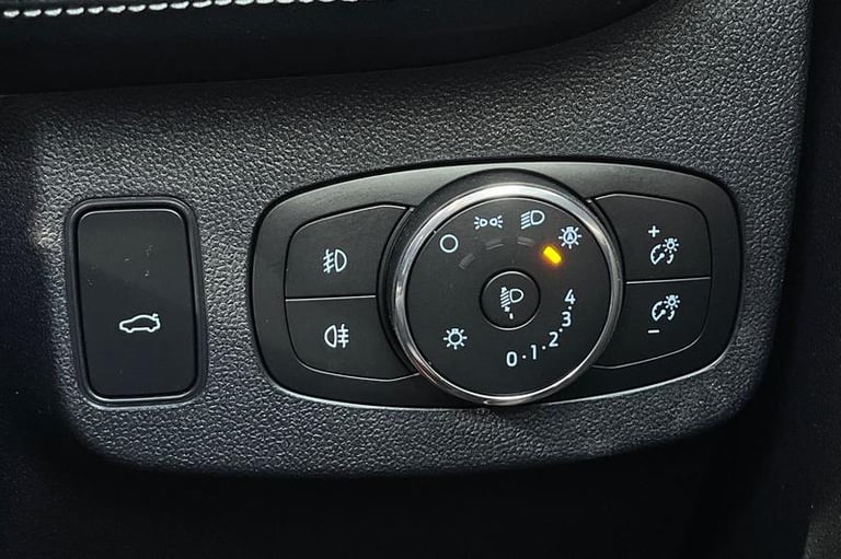 2022 Ford Puma 1.0 EcoBoost Hybrid mHEV ST-Line Vignale 5dr PANORAMIC SUNROOF, SELF PARKIN Hatchb...