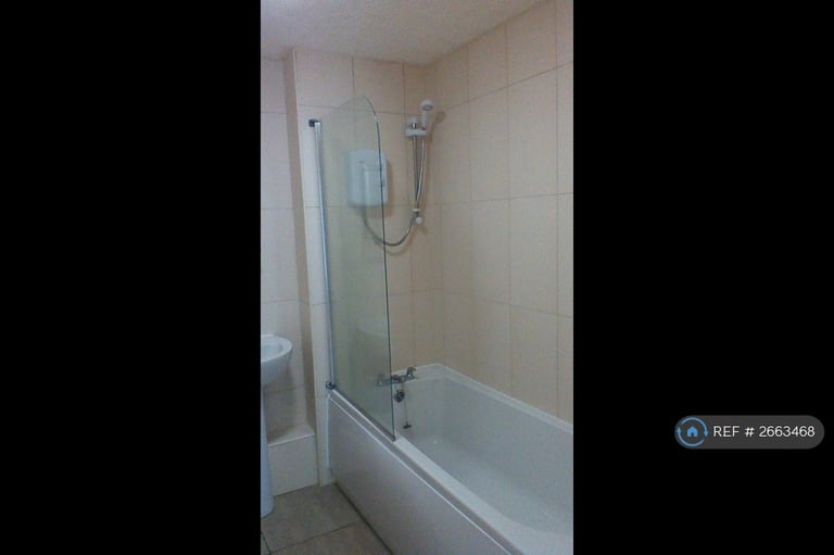 1 bedroom flat in Mariner Ave, Birmingham, B16 (1 bed) (#2663468)