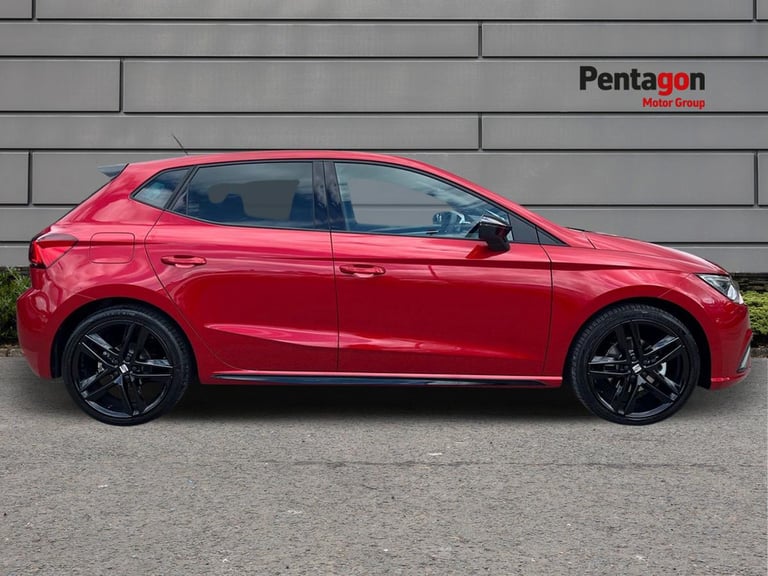  SEAT Ibiza HATCHBACK 1.0 TSI 1 15 FR BLACK EDITION 5DR DSG Petrol