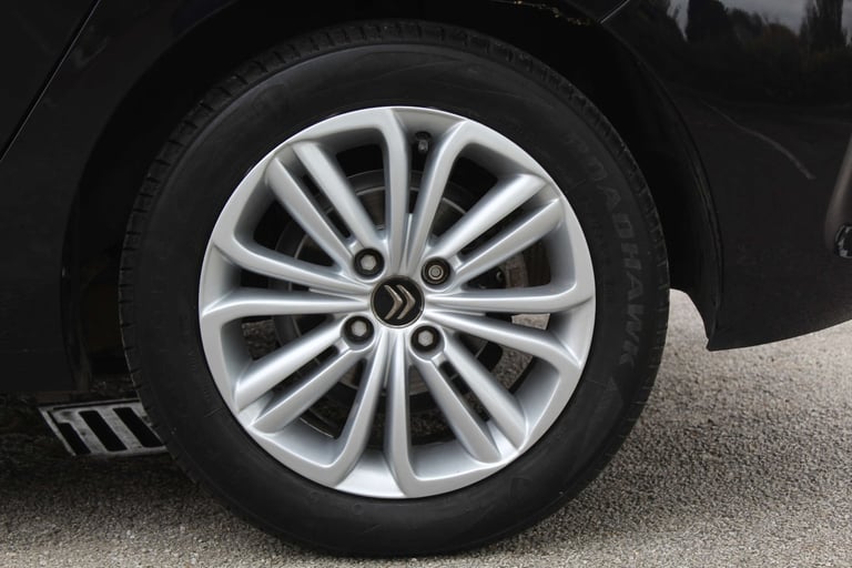 2016 Citroen C4 1.2 C4 Feel PureTech 5dr Hatchback Petrol Manual