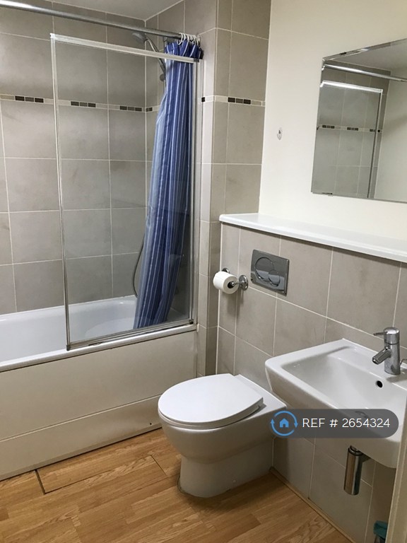 1 bedroom flat in The Crescent, Bristol, BS1 (1 bed) (#2654324)