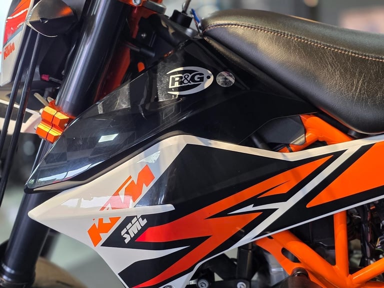 2015 KTM 690 SMC SUPER MOTO EXTRA'S 10,000 MILE'S 
