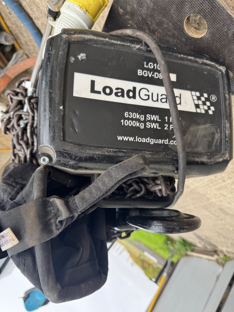 image for Heavy duty commercial hoist 