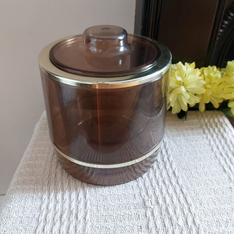 Vintage 1970's Spong Ice Cool Plastic Lidded Ice Bucket 