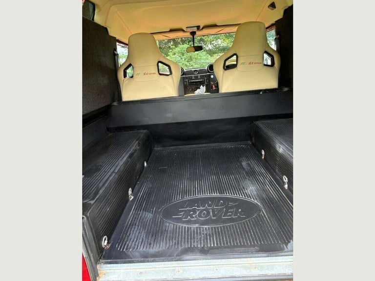 2015 Land Rover Defender XS Hard Top TDCi [2.2] PANEL VAN DIESEL Manual