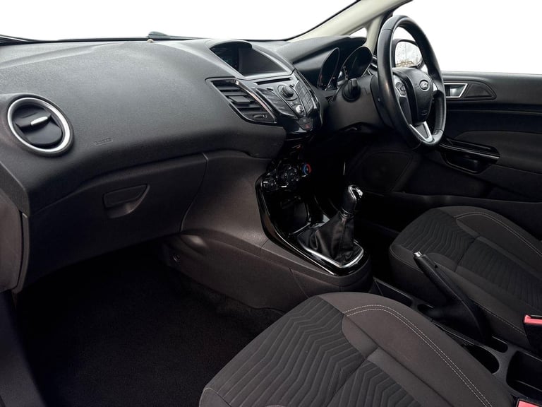 2013 Ford Fiesta 1.25 82 Zetec 5dr Hatchback PETROL Manual