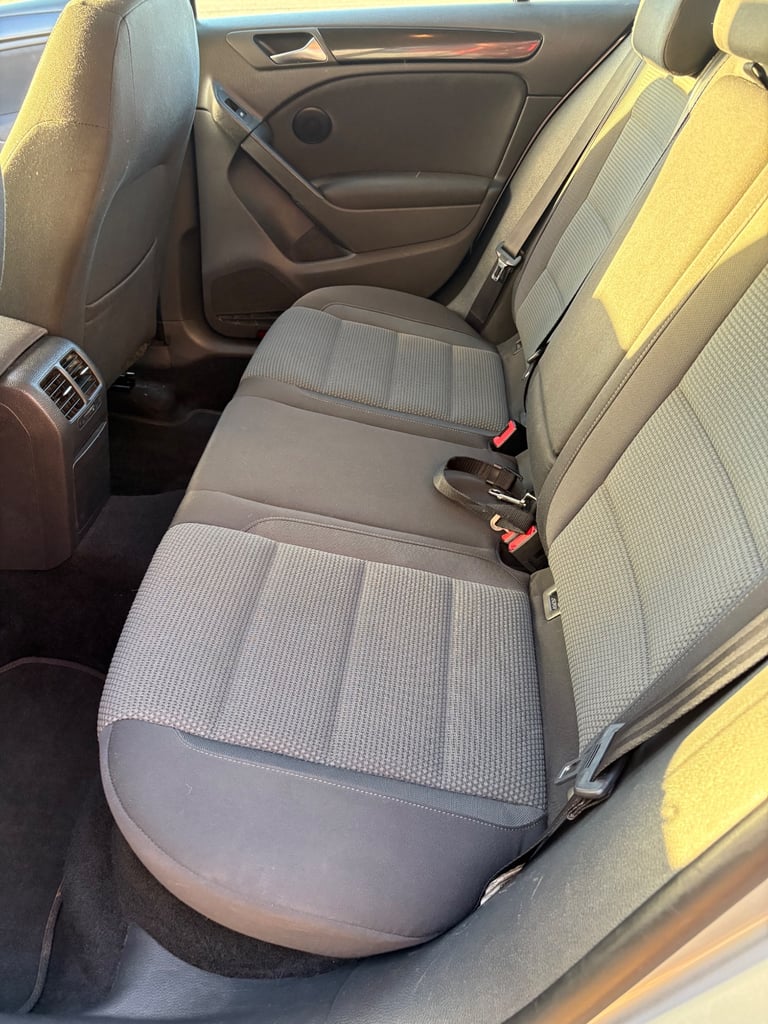 Volkswagen, GOLF, Hatchback, 2011, Manual, 1598 (cc), 5 doors