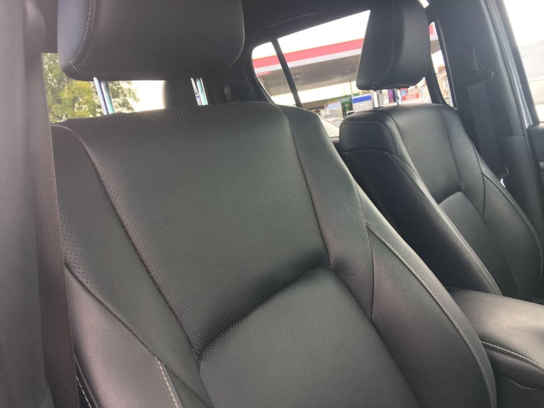 2023 Toyota Hilux 2.8 D-4D Invincible X Pickup Double Cab 4dr Diesel Auto 4WD Euro 6 (s/s) (2 Die...