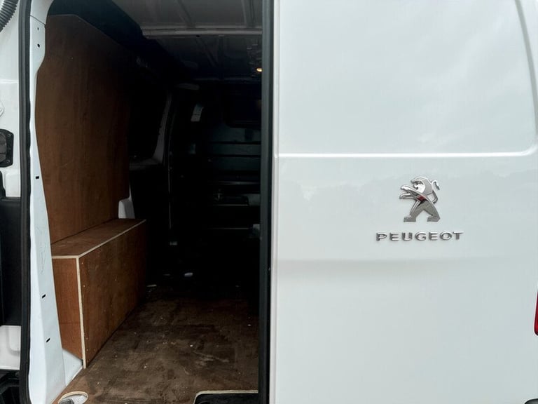 2021 Peugeot Expert BlueHDi 1400 Professional Panel Van Diesel Manual