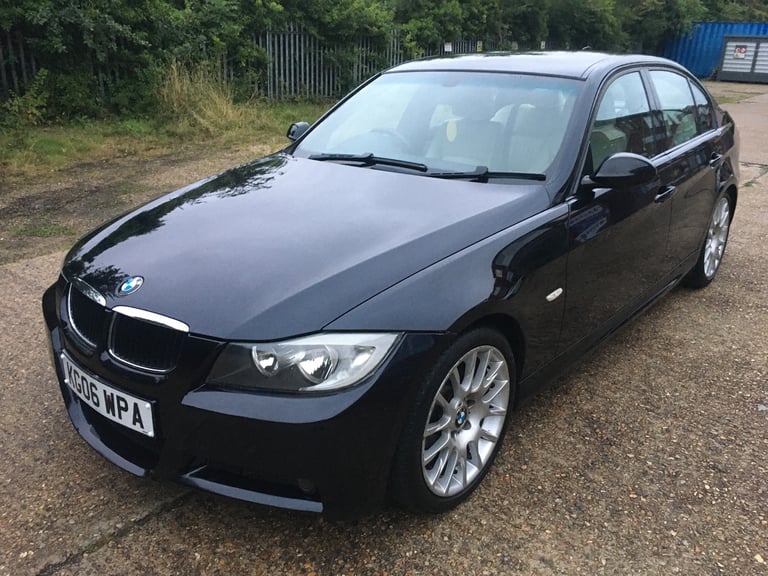 BMW 320si 2.0 Petrol Saloon *1/500 MADE FOR UK* 4 Door Manual 320 SI