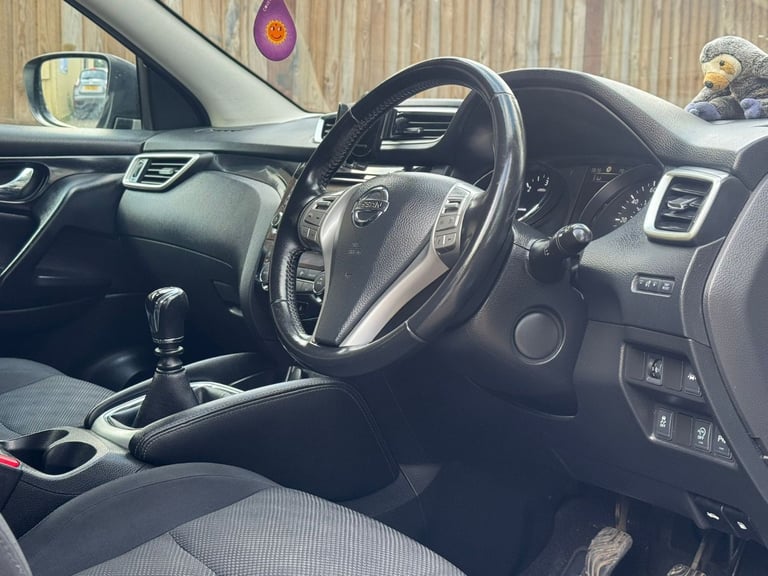Nissan, QASHQAI, Hatchback, 2016, Manual, 1461 (cc), 5 doors