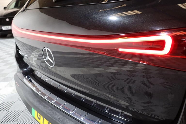 MERCEDES-BENZ EQA EQA 250 66.5kWh AMG Line Auto 5dr 2022