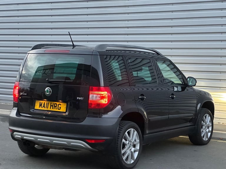 2011 Skoda Yeti 1.8 TSI Elegance 4WD Euro 5 5dr HATCHBACK Petrol Manual