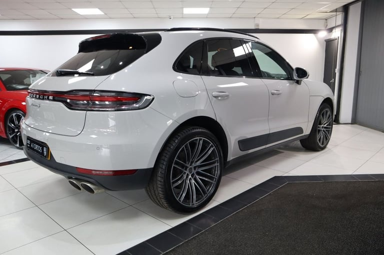 2019 D PORSCHE MACAN 3.0T V6 S SUV 5DR PETROL PDK 4WD EURO 6 (S/S) (354 PS)