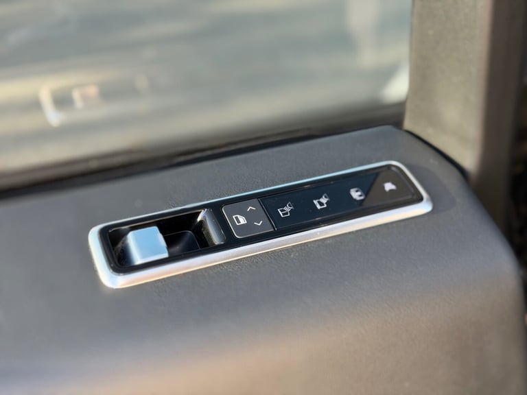 2021 LAND ROVER RANGE ROVER VOGUE P400e WESTMINSTER BLACK TOP SPEC GREY PANROOF