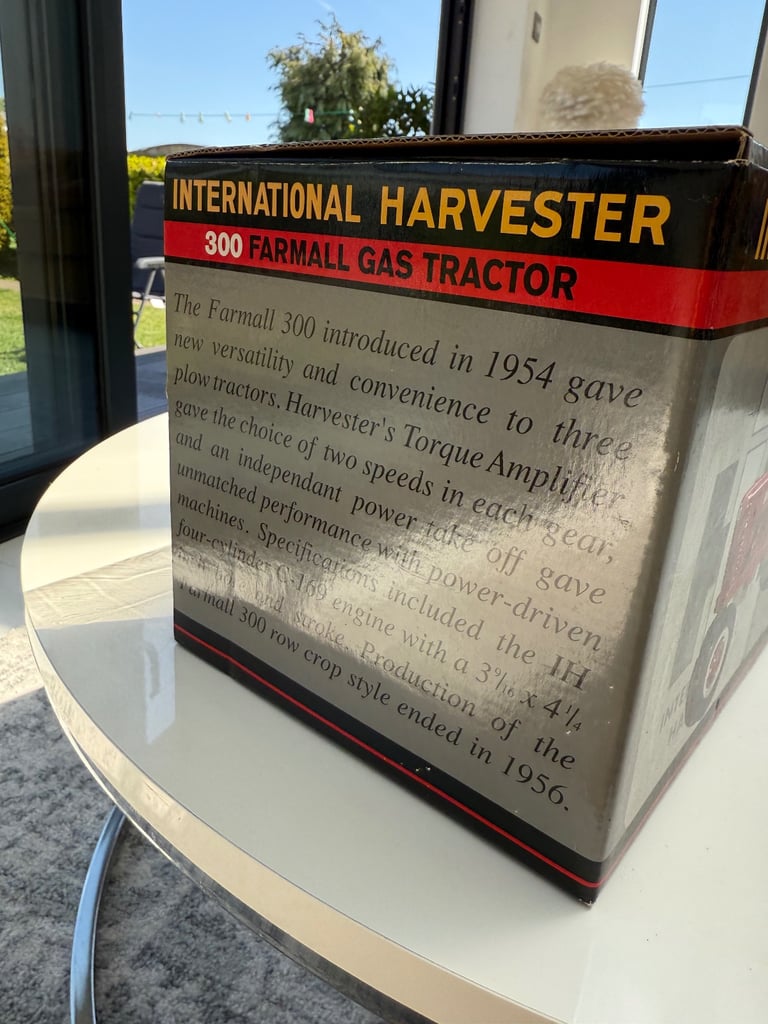 1/16 Speccast International harvest farmall 300 vintage gas tractor boxed rare