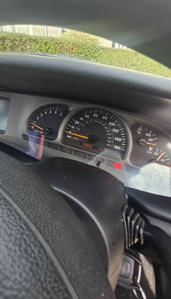 Vauxhall, VECTRA, Saloon, 2002, Manual, 2597 (cc), 4 doors