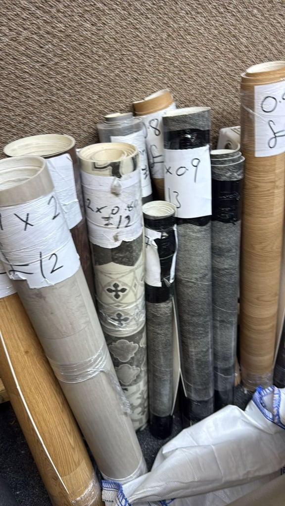 image for Cheap Vinyl Flooring Offcuts 