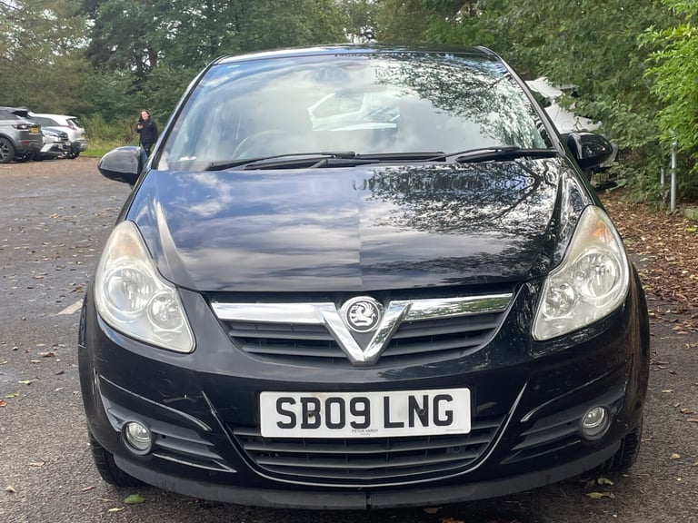 2009 Vauxhall Corsa 1.2i 16V Design 5dr HATCHBACK Petrol Manual