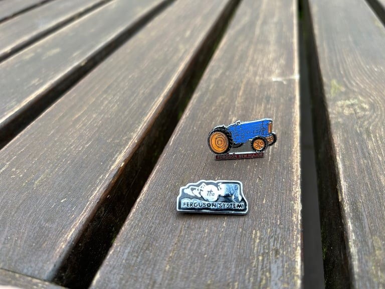 image for Tractor lapel baches