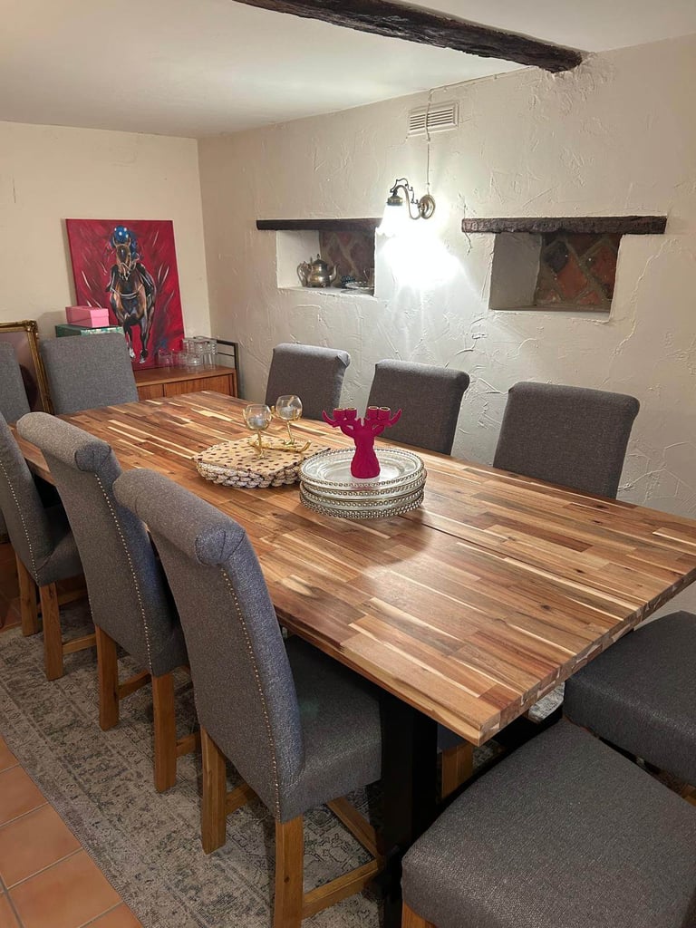 image for Beautiful Large Dining Table and 6 Chairs