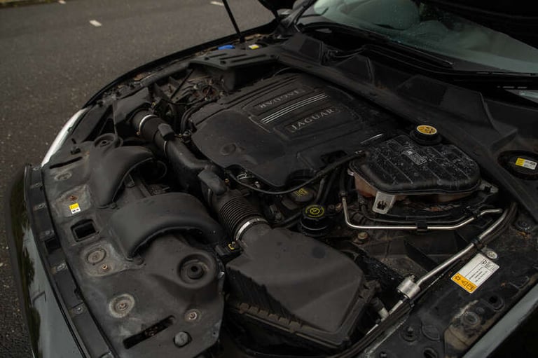 2012 Jaguar XJ Ultimate SALOON PETROL Automatic