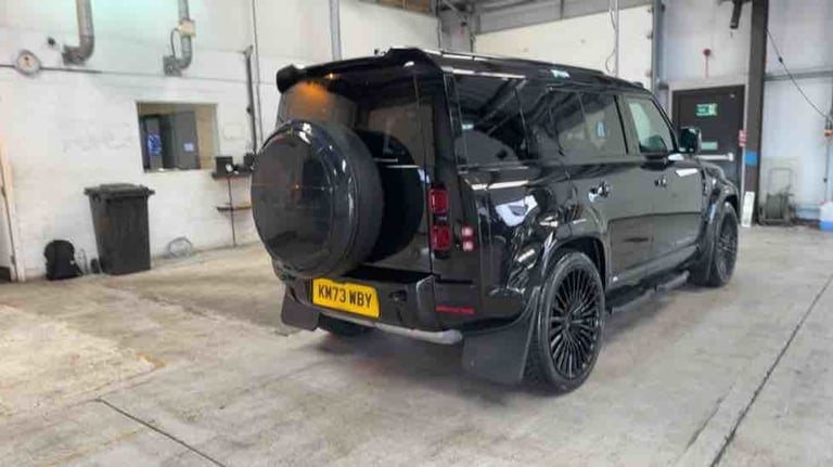 2024 Land Rover Defender 110 3.0 D300 MHEV X-Dynamic SE SUV 5dr Diesel Auto 4WD Euro 6 (s/s) (300...