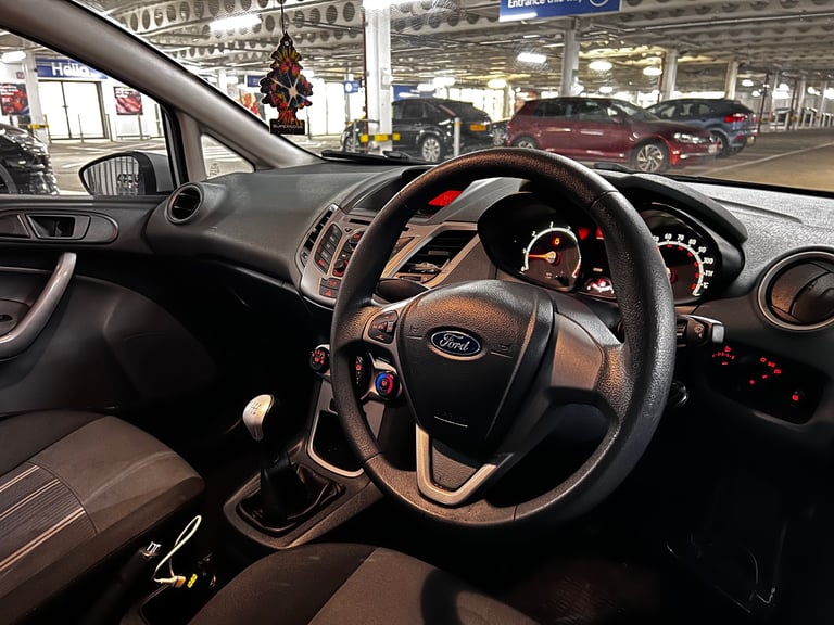 Ford, FIESTA, Hatchback, 2010, Manual, 1242 (cc), 5 doors