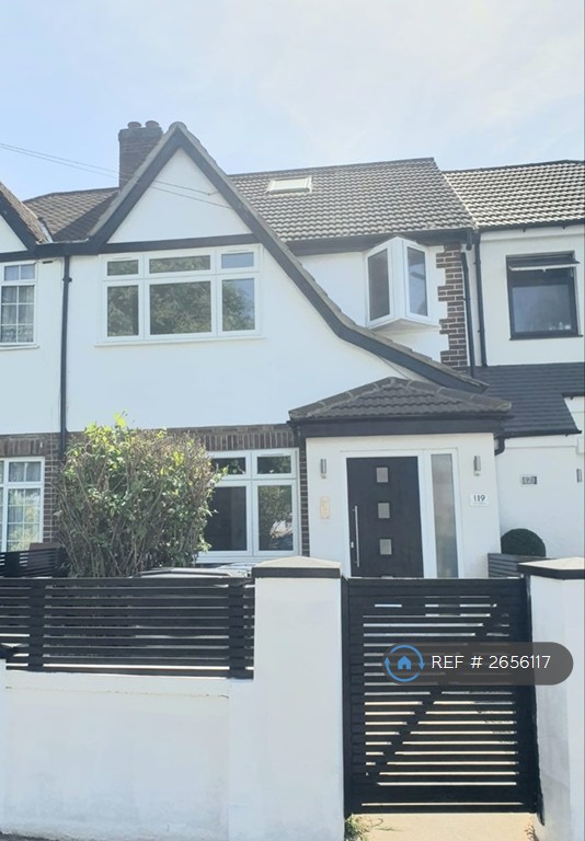 image for Studio flat in The Fairway, Northolt, UB5 (#2656117)
