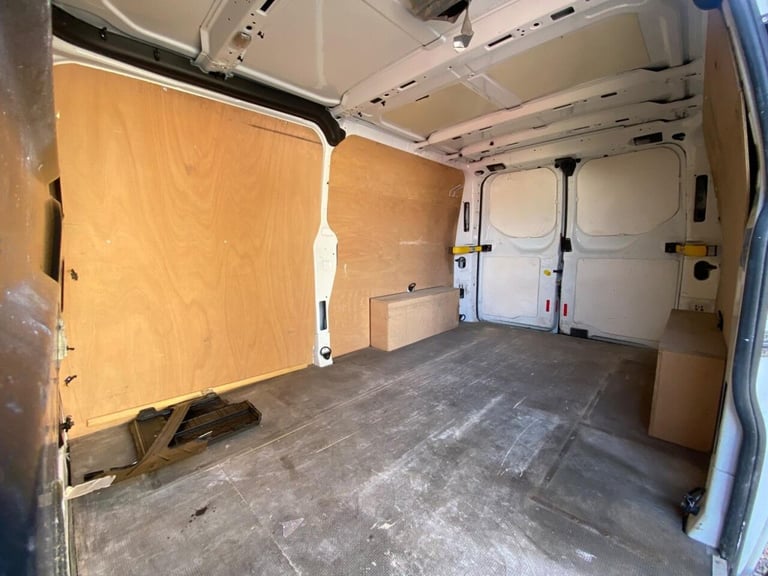 2018 Ford Transit Custom 2.0 TDCi 130ps Low Roof Van PANEL VAN DIESEL Manual