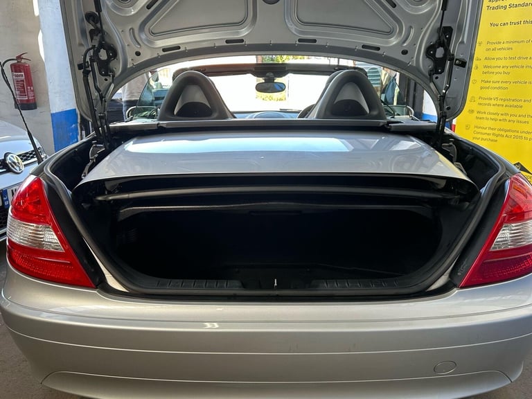 2012 Mercedes-Benz SLK 1.8 SLK200 Kompressor 2dr CONVERTIBLE Petrol Automatic