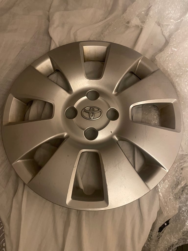 image for TOYOTA YARIS 15&quot; WHEEL TRIM 