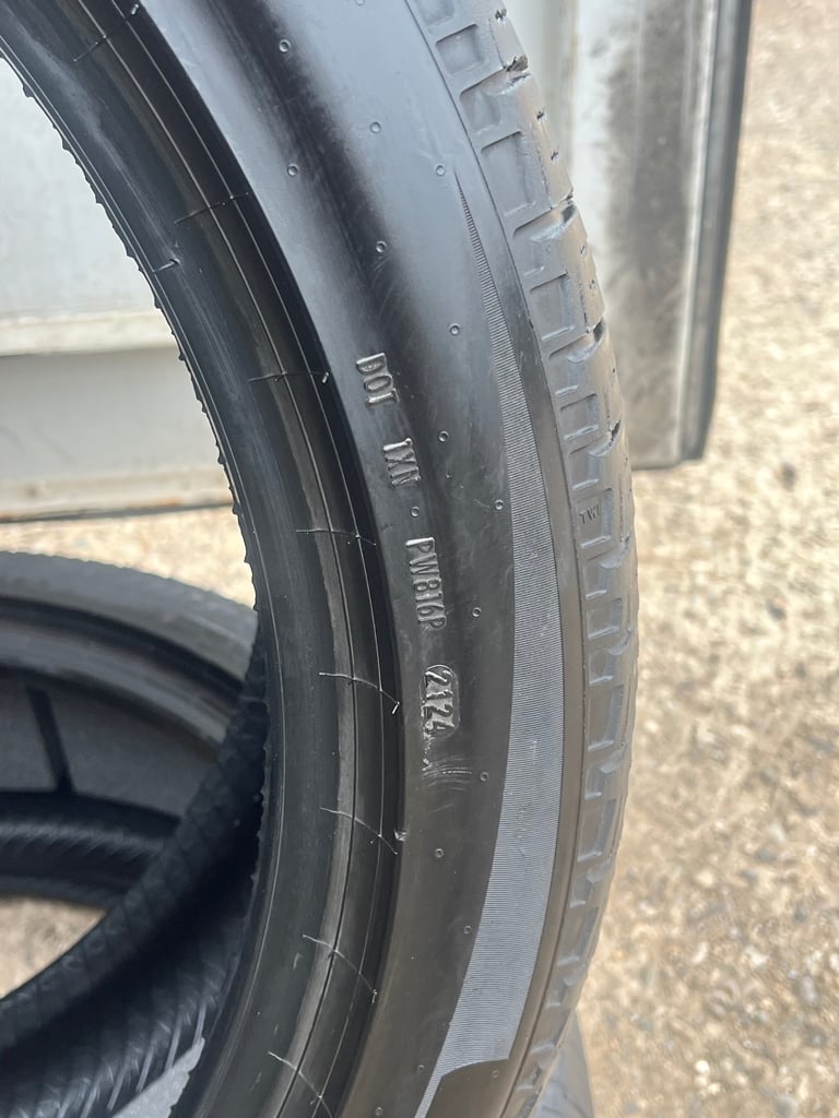 285 45 R22 114Y PIRELLI SCORPION ZERO M+S PART WORN 5-6 MM 