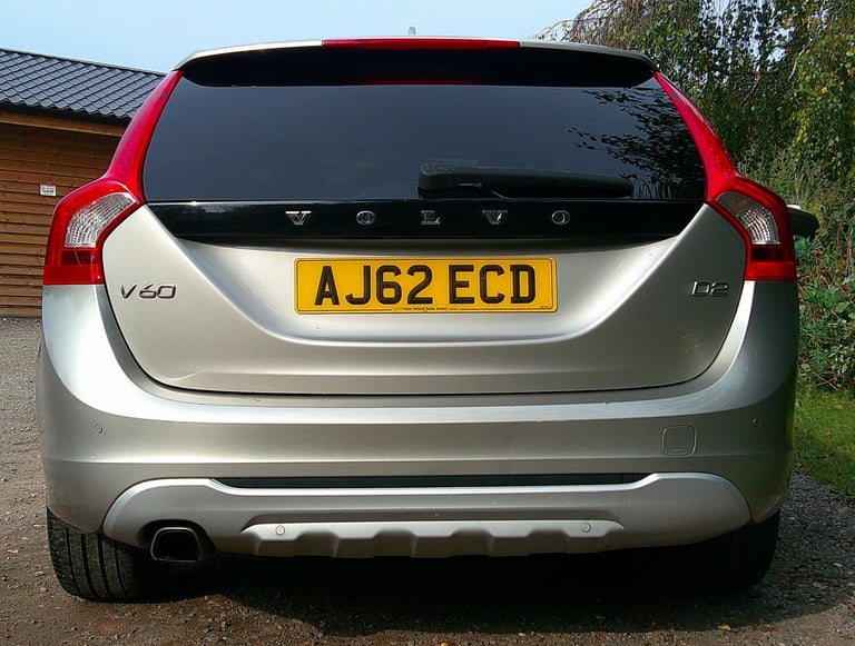 2012 Volvo V60 1.6 D2 SE Lux Estate 5dr Diesel Manual Euro 5 (s/s) (115 ps)