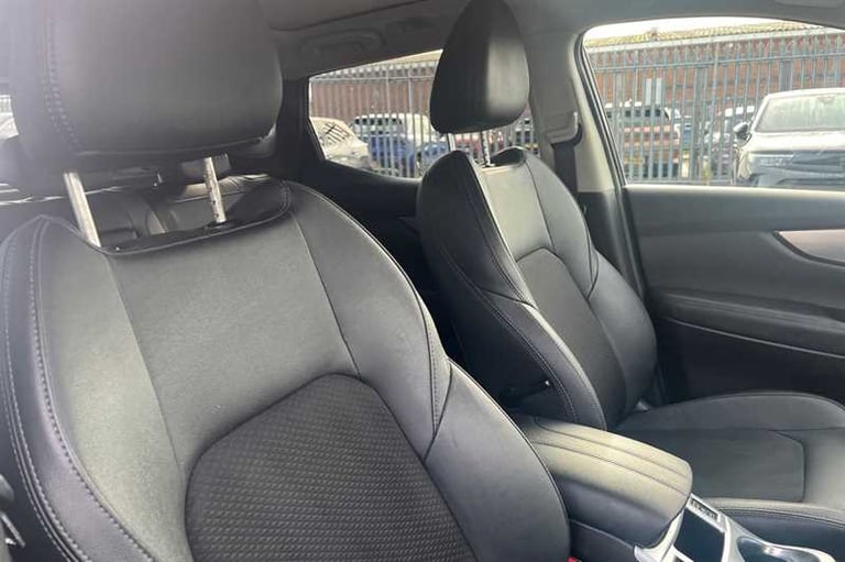 2019 Nissan Qashqai 1.3 DIG-T Tekna SUV 5dr Petrol Manual Euro 6 (s/s) (140 ps) SUV Petrol Manual
