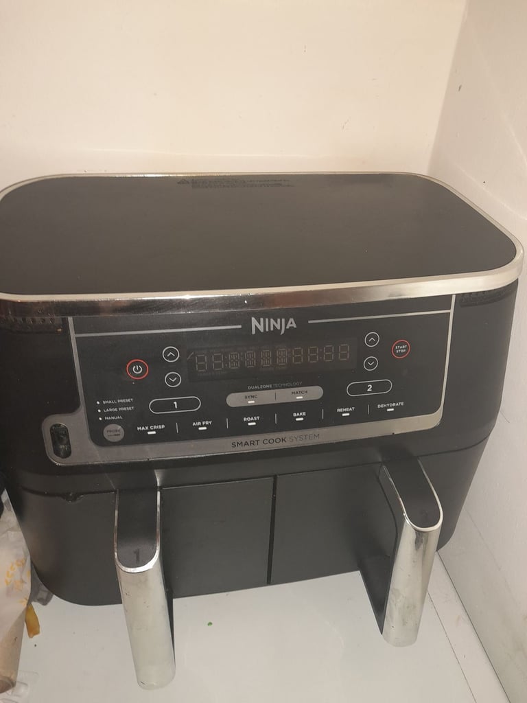 Ninja Foodi MAX Dual Zone Air Fryer with Smart Cook System AF451UK