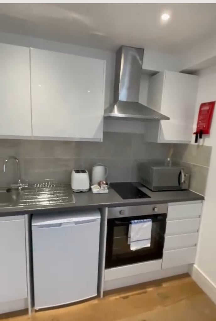 8 x 1 bed flats 1 x large studio SUPPORT LIVING in