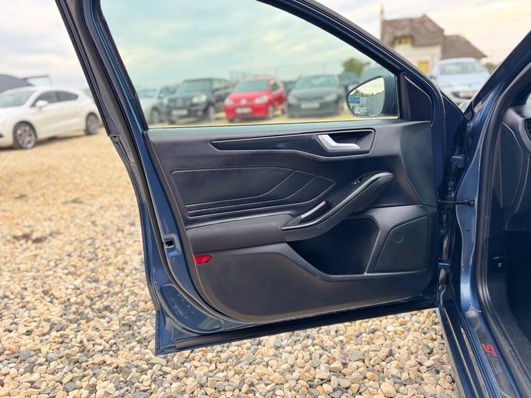 2020 Ford Focus 1.0T EcoBoost MHEV ST-Line Edition Euro 6 (s/s) 5dr HATCHBACK Petrol Manual